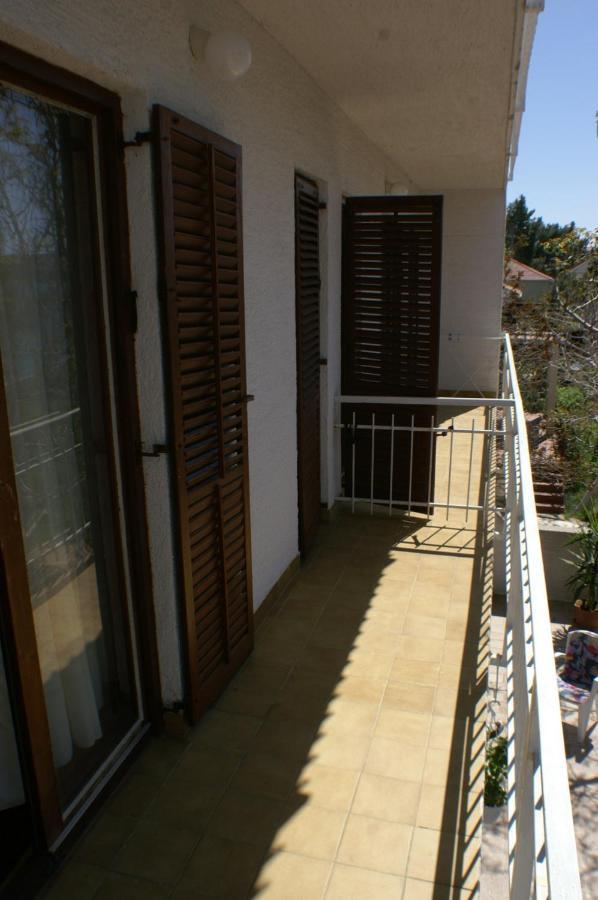 Apartments By The Sea Stara Novalja, Pag - 4056 Exterior photo